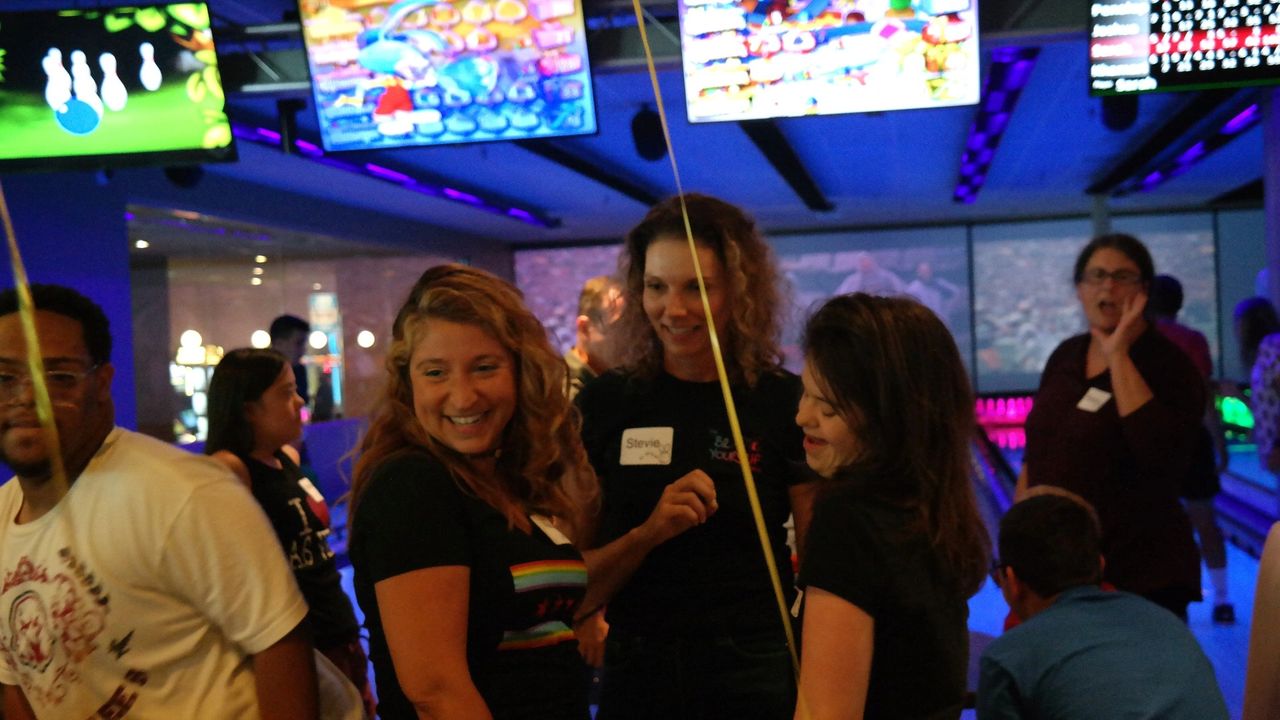 Natalie, Stevie and Faith at the bowling lane